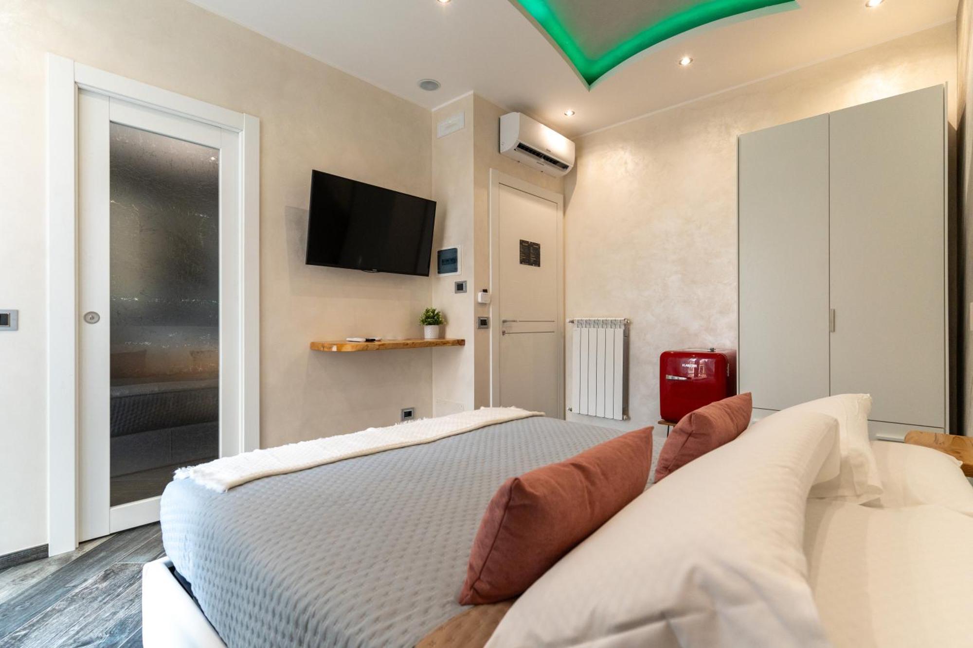 Suites Matteotti 57 Civitavecchia Exteriör bild