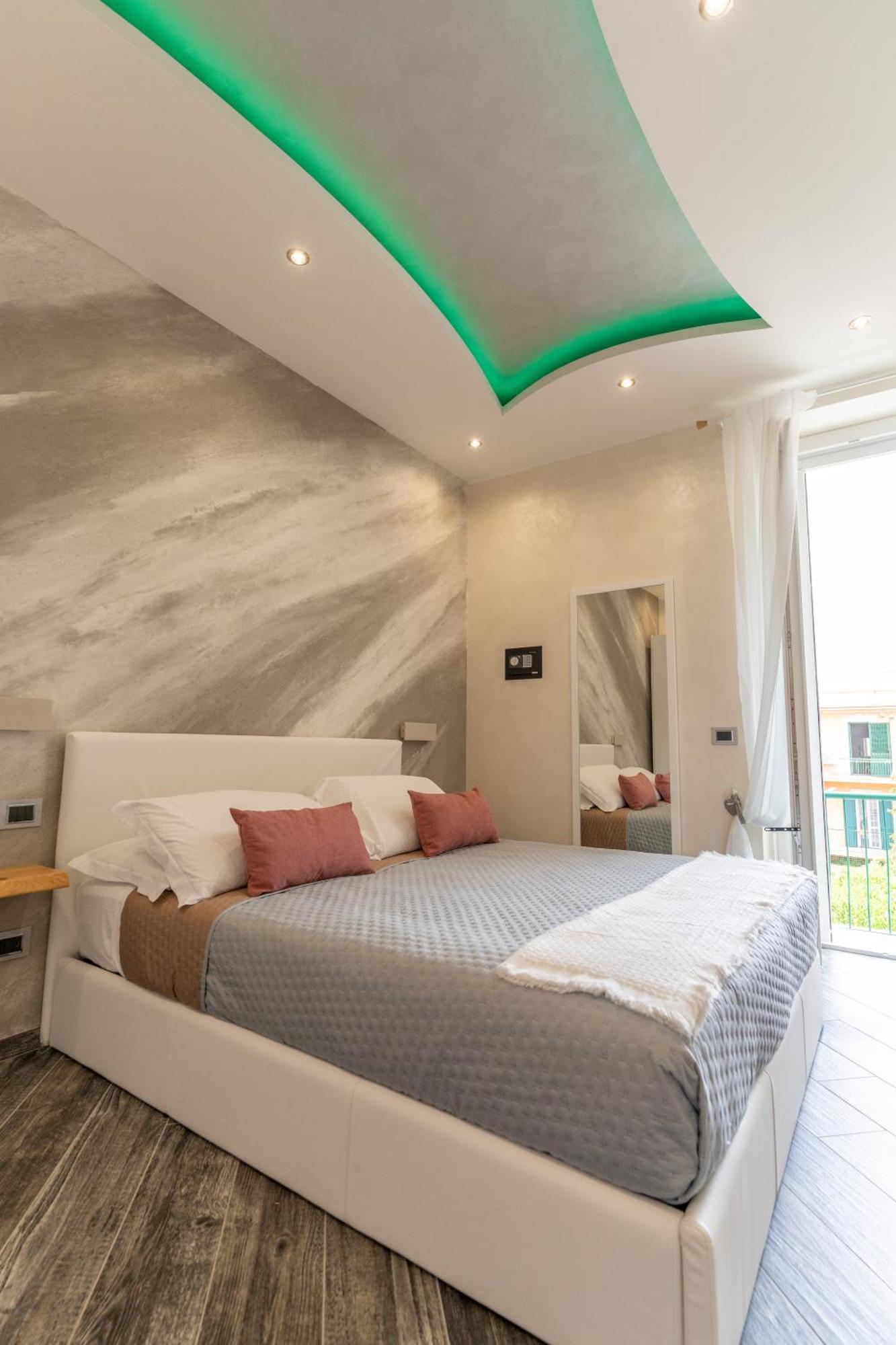 Suites Matteotti 57 Civitavecchia Exteriör bild