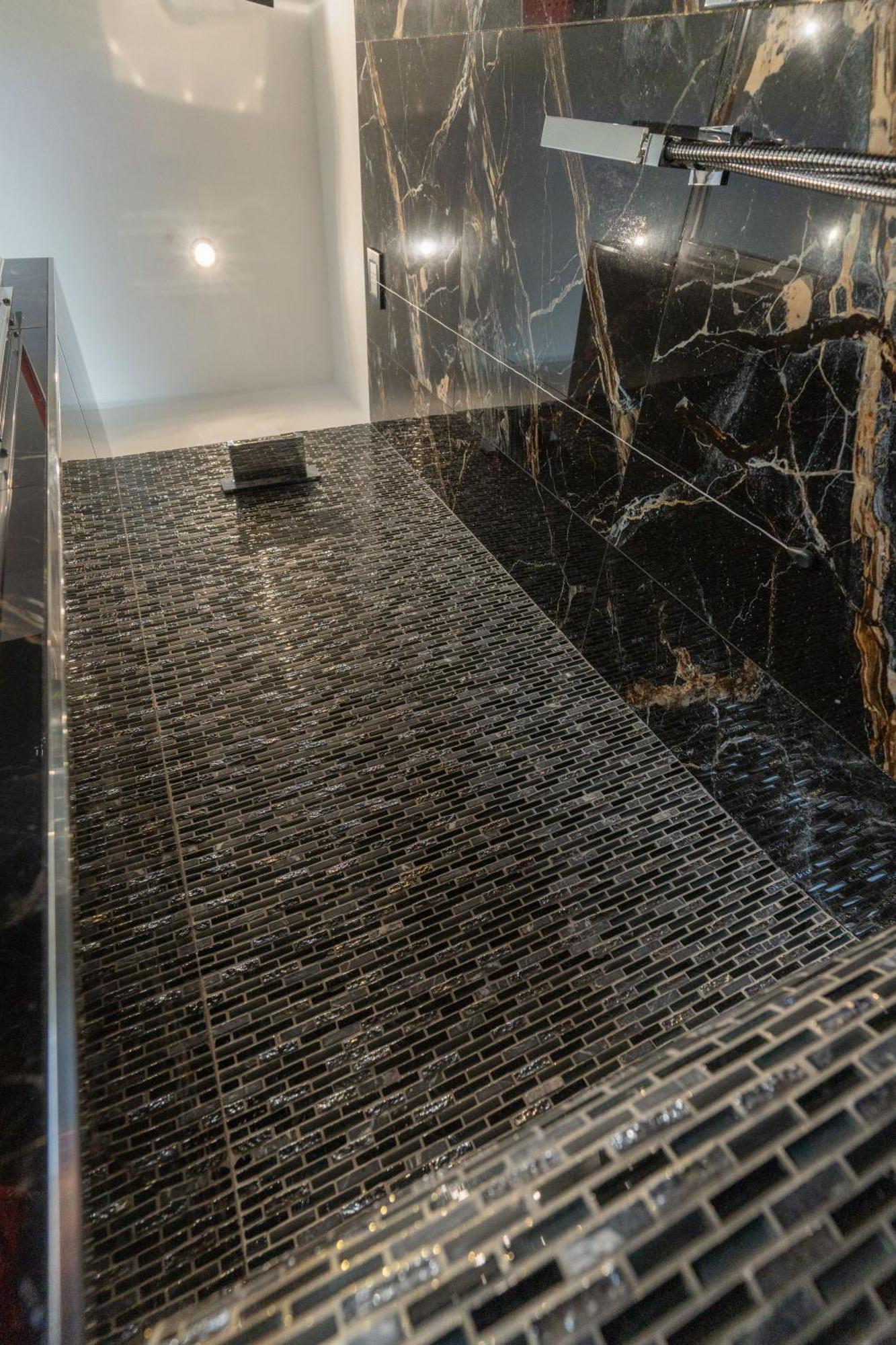Suites Matteotti 57 Civitavecchia Exteriör bild